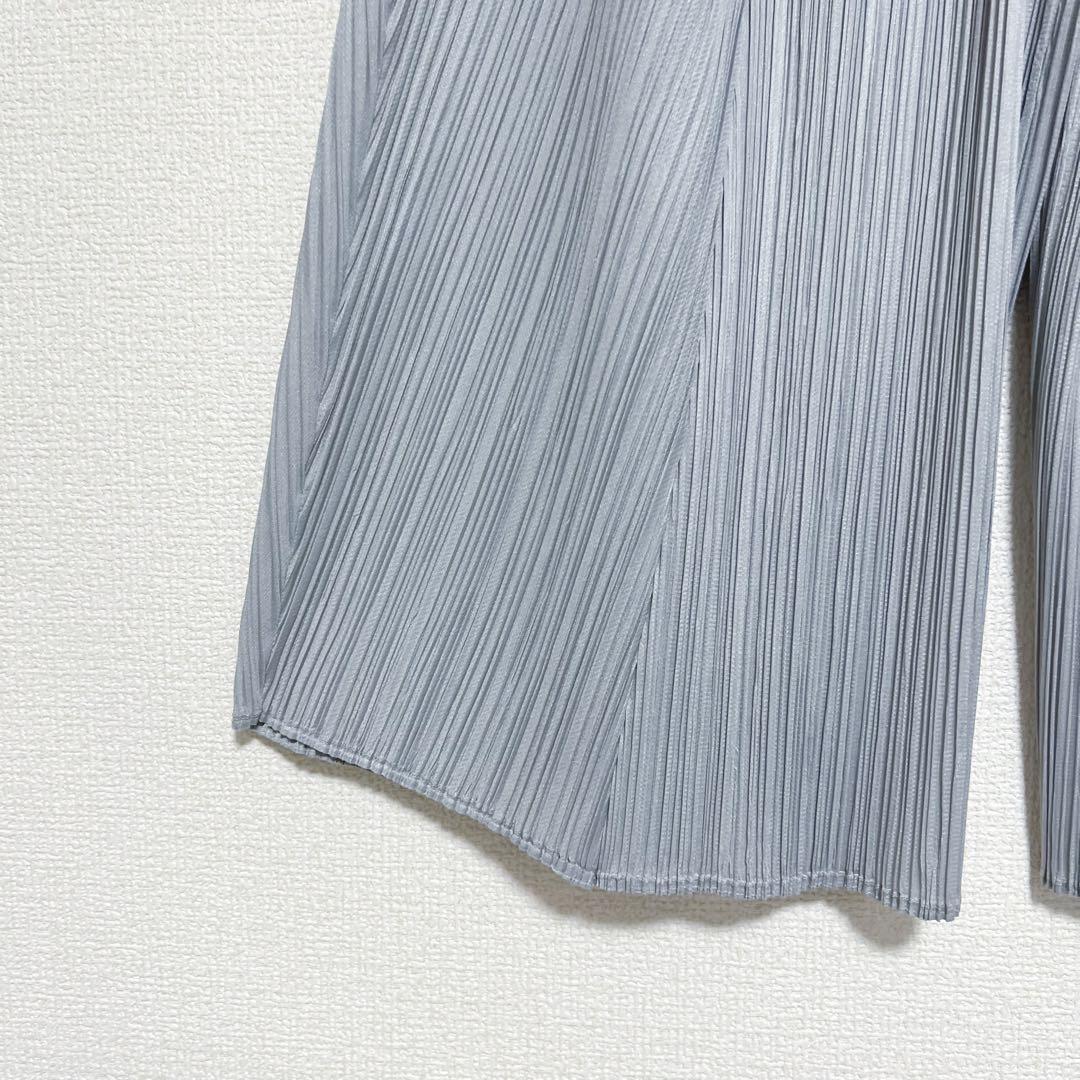 プリーツプリーズ　イッセイミヤケ　タック　ワイドパンツ　グレー　サイズ3