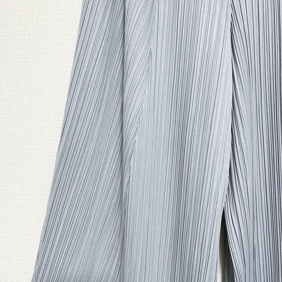 プリーツプリーズ　イッセイミヤケ　タック　ワイドパンツ　グレー　サイズ3