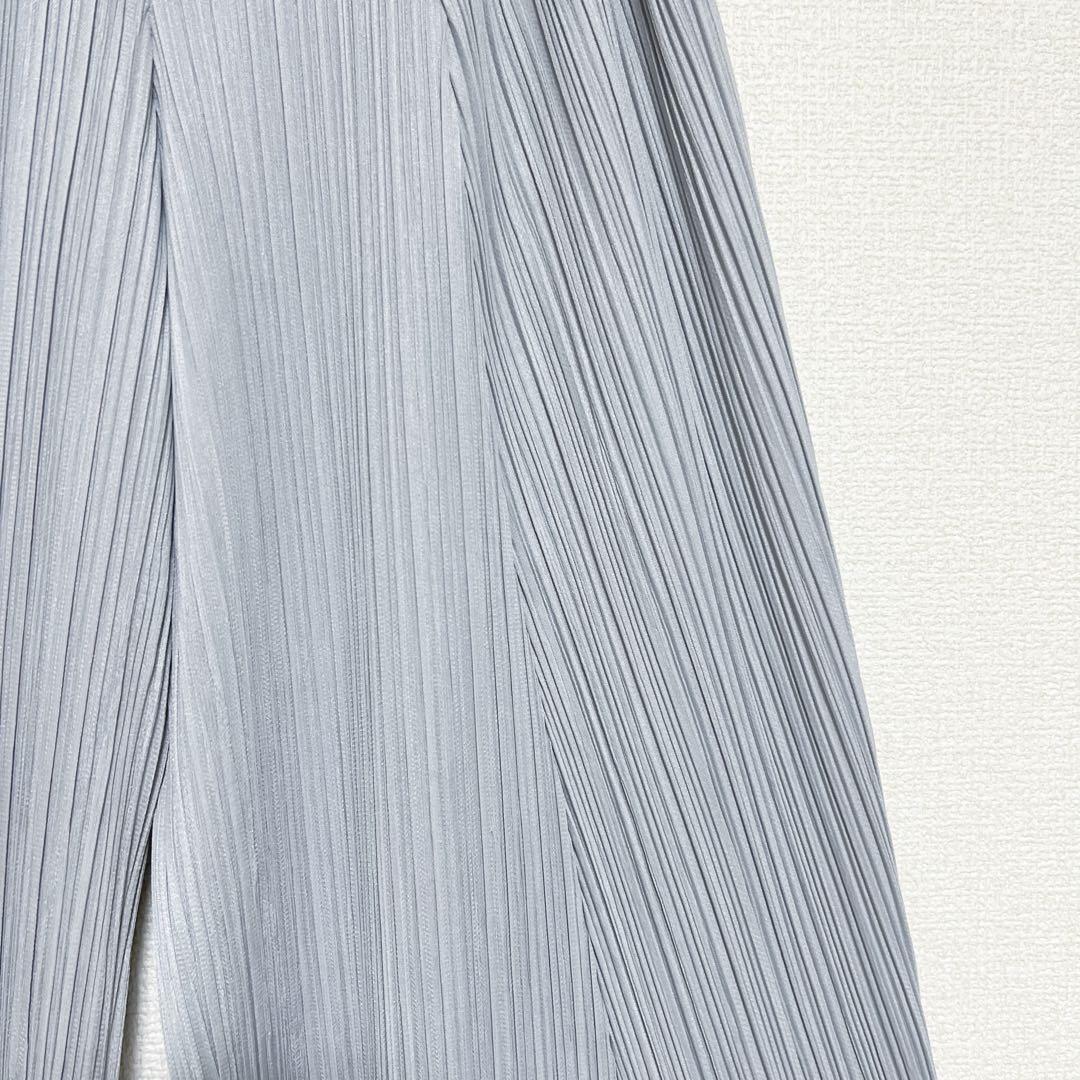 プリーツプリーズ　イッセイミヤケ　タック　ワイドパンツ　グレー　サイズ3