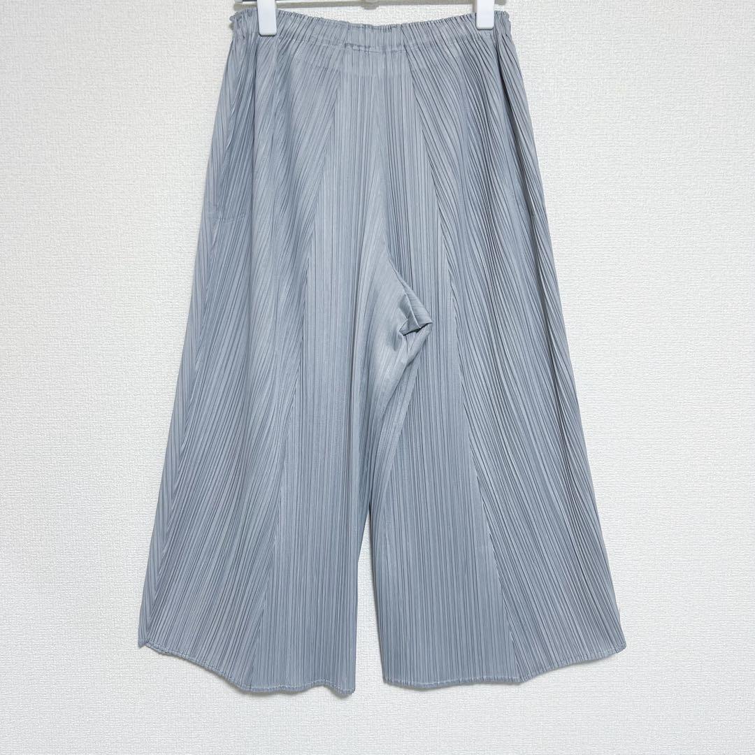 プリーツプリーズ　イッセイミヤケ　タック　ワイドパンツ　グレー　サイズ3