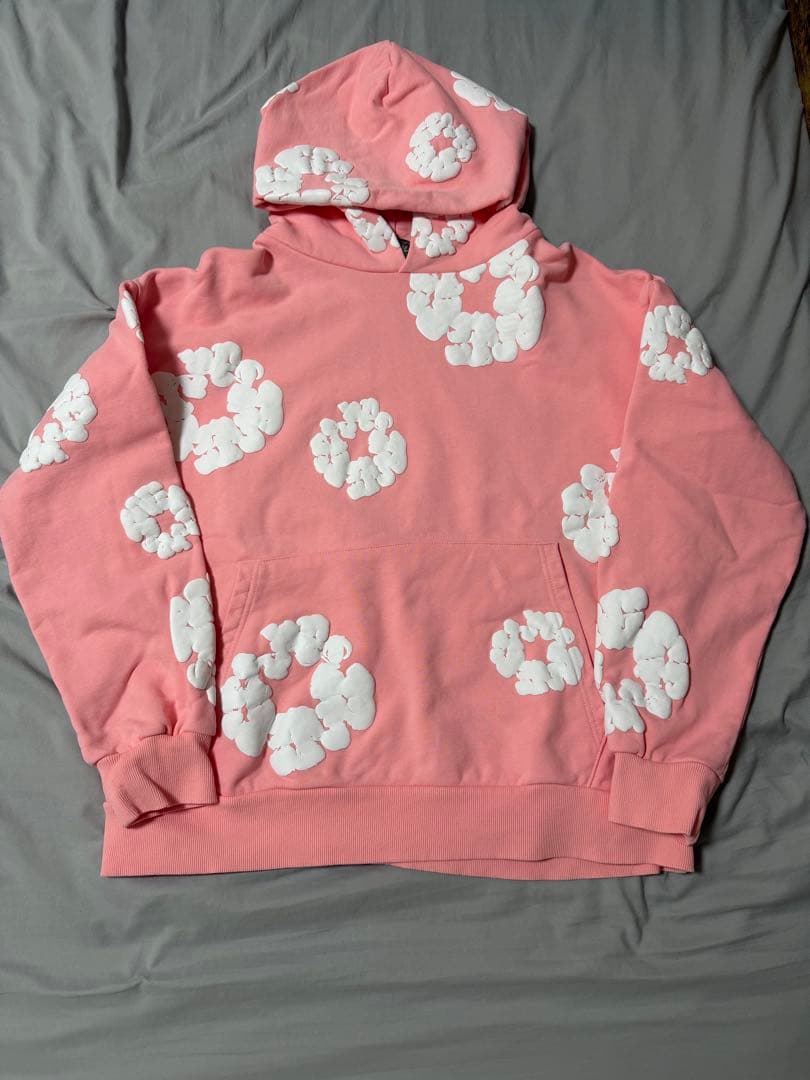 DENIM TEARSピンク フラワーデザイン パーカー - メルカリ
