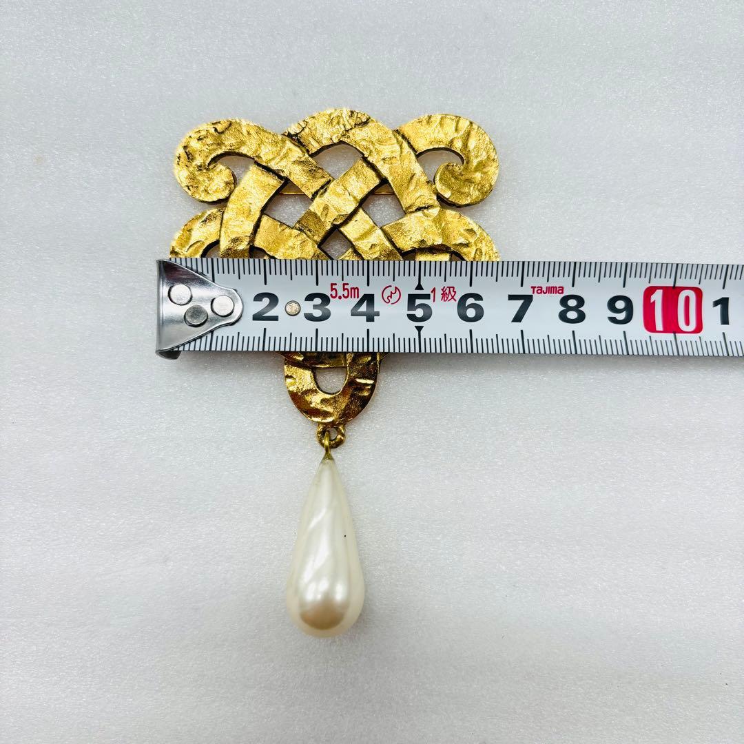 希少　CHANEL シャネル　ヴィンテージ　1970年代　ブローチ　ゴールド