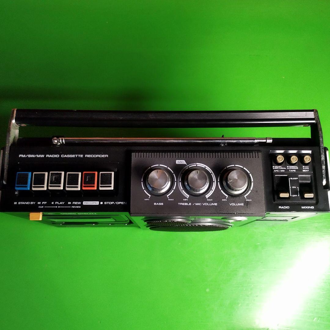 TOSHIBA　3BAND（AM・FM・SW 短波放送）ラジカセRT-580F