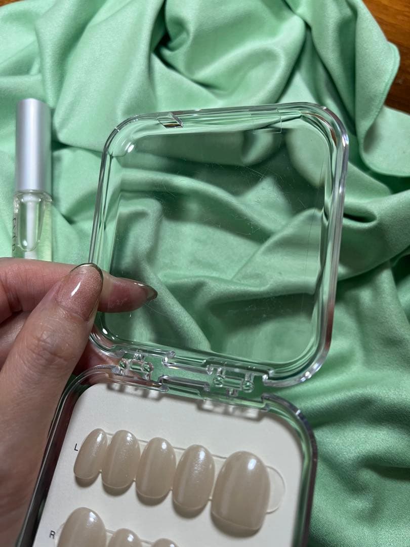 【EVER NAIL 】Ivory Veil アイボリーヴェール(専用グルー付）