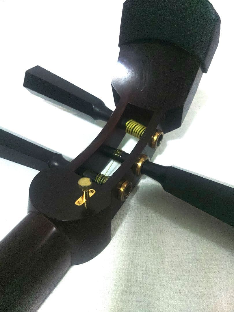 三味線 津軽三味線　正寸　太棹　東さわり　ハードケース付【皮破れ】