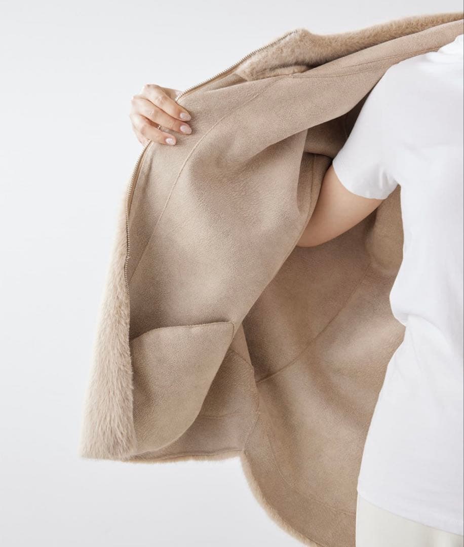 新品　ウィムガゼット「LOUANDREA」別注フェイクムートンコート