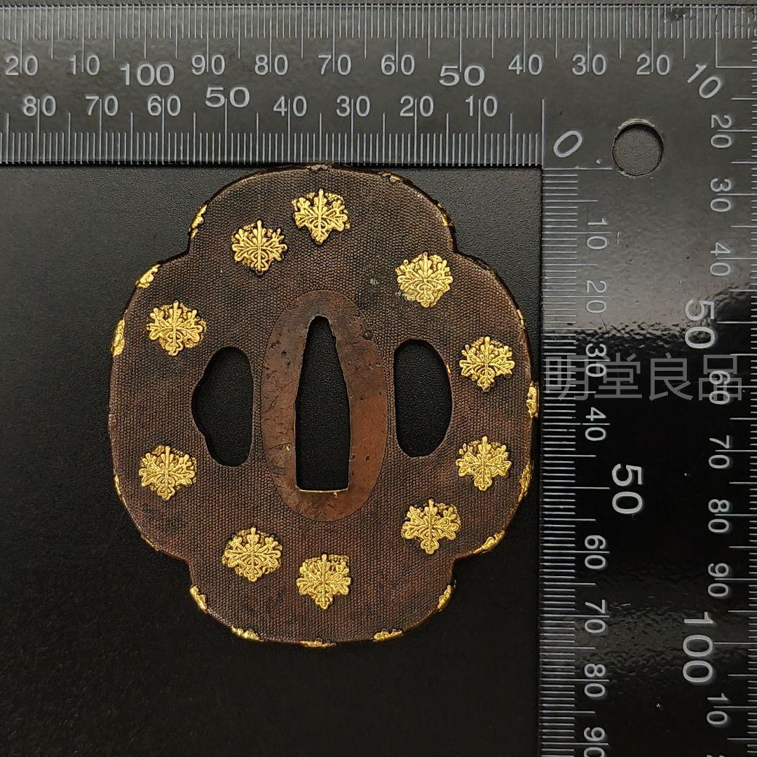 刀鍔　家紋図　五三の桐　日本刀装具　銅地　細工　絵金銀　刀剣美術　武道具