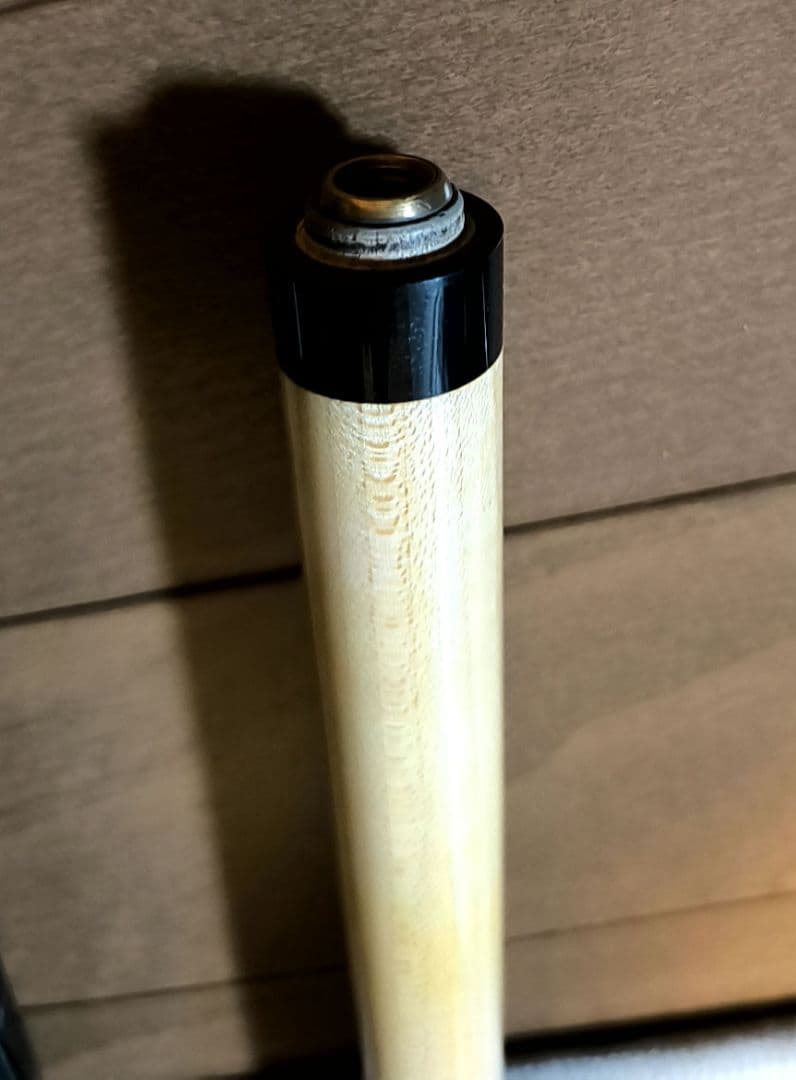 Adam XIV ビリヤードキュー (ケース、チョーク、カラーティップピック付)