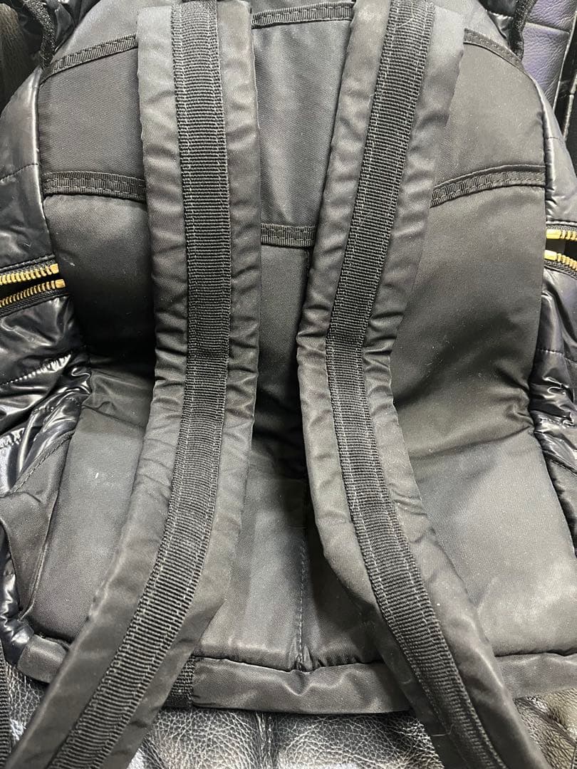 モンクレール ブラックナイロンキルティングリュック