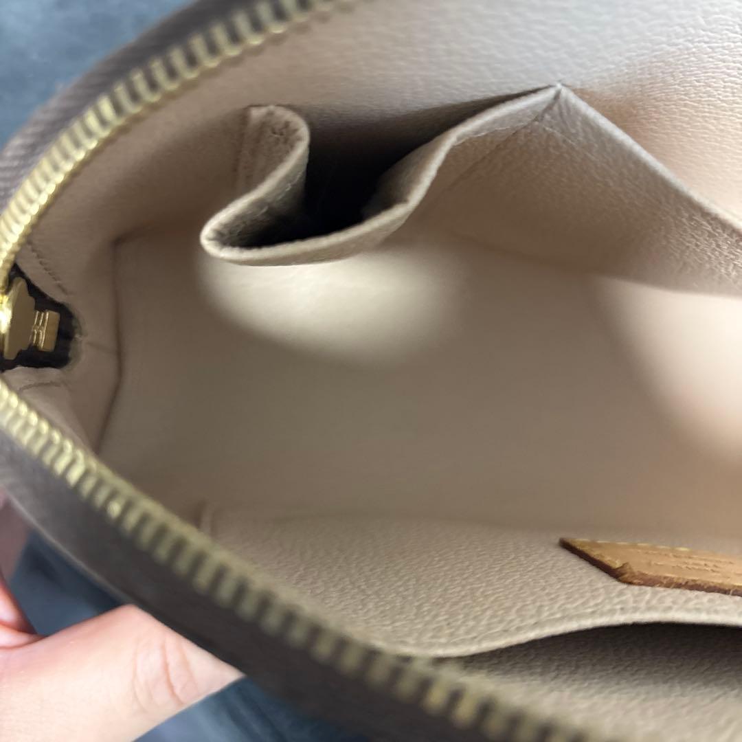Louis Vuitton ルイヴィトンポシェットコスメティックポーチ