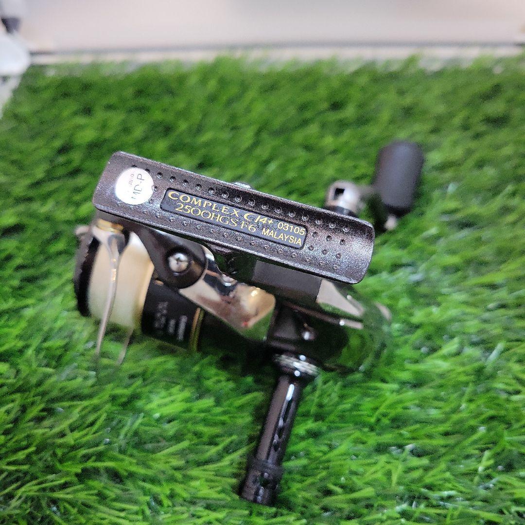 シマノ　13コンプレックスci4＋　2500 HGS リールスタンド付き