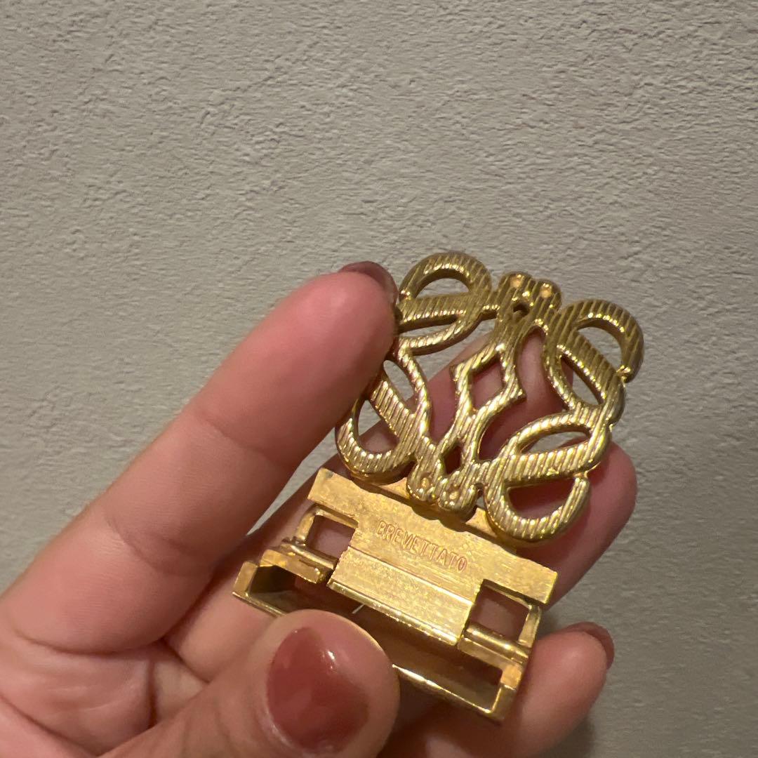 がん@フォロー割5%OFF様 限定LOEWE ゴールドバックル