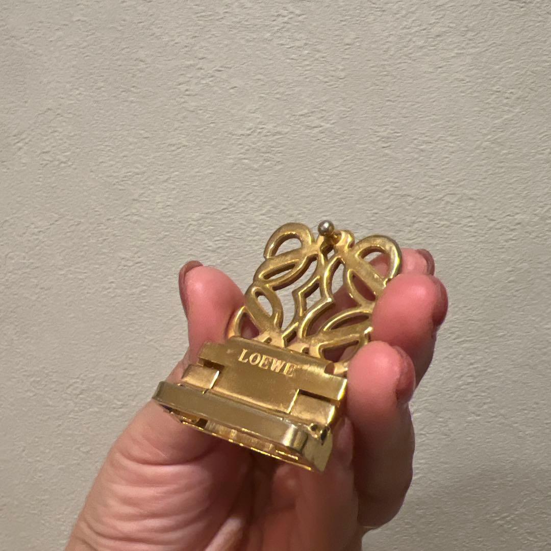 がん@フォロー割5%OFF様 限定LOEWE ゴールドバックル