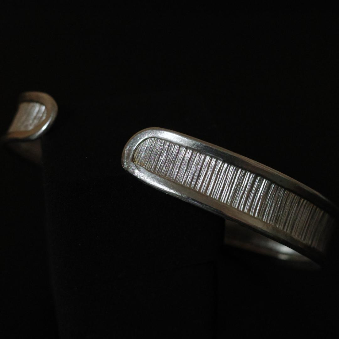 カレンシルバー バングル KAREN SILVER カレン族[KNB00900] - メルカリ