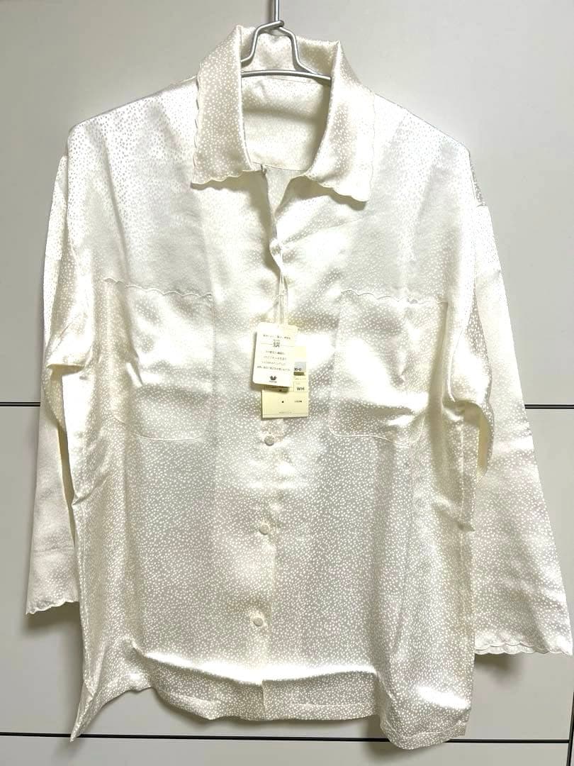 【新品未使用】タグ付　ワコール　ケサラ　パジャマ　シルク100% 上下セット