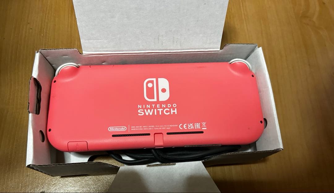Nintendo Switch Lite コーラルピンク本体