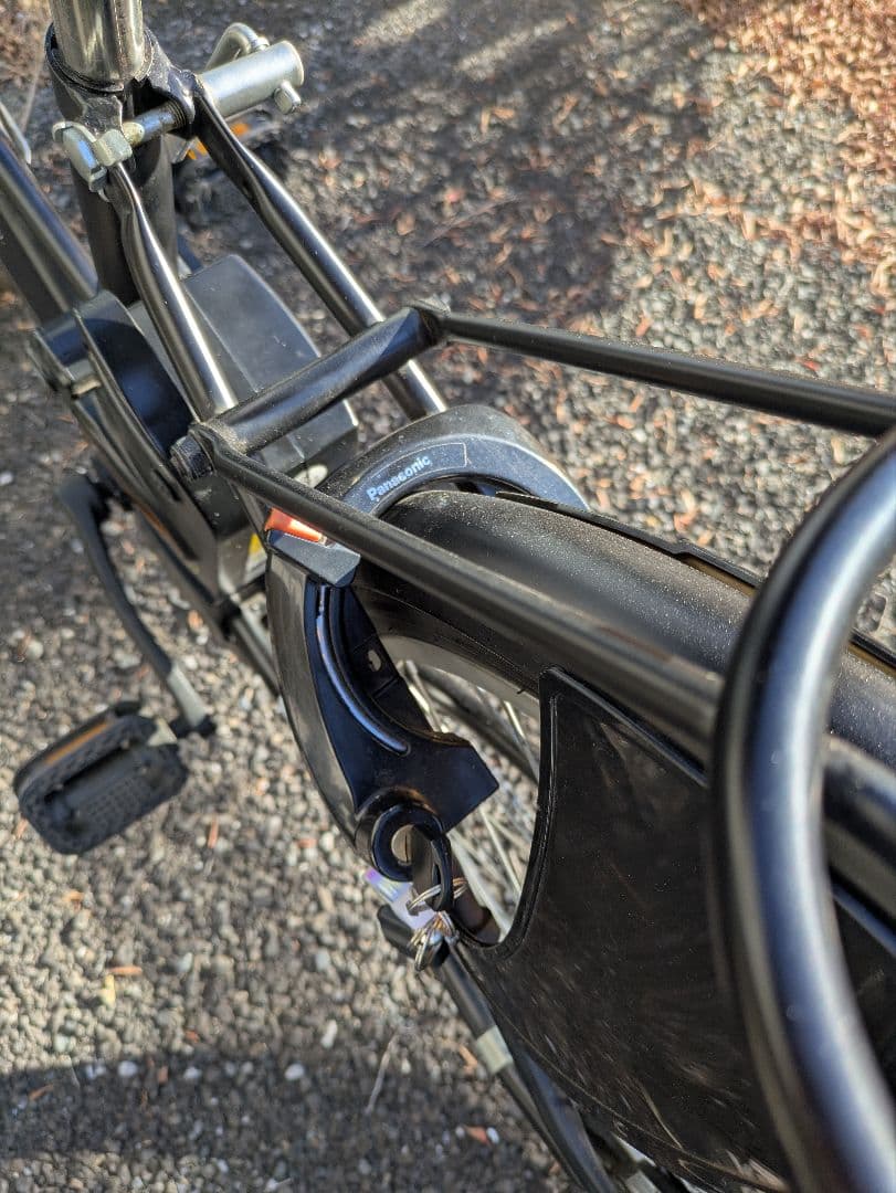 直接引取限定】電動アシスト自転車 後輪タイヤ、チェーン類新品