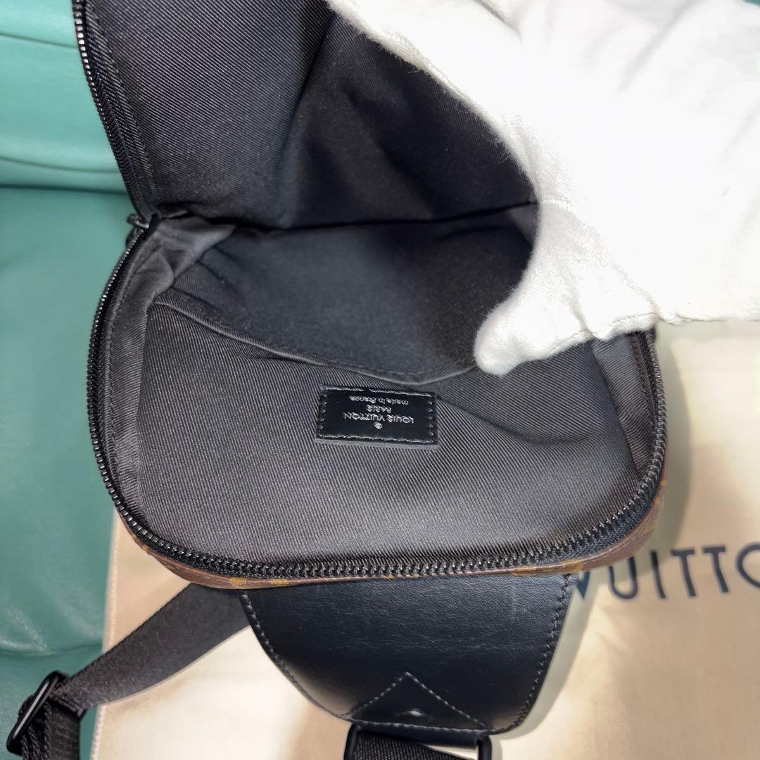 LOUIS VUITTON モノグラム ボディバッグ　M45897