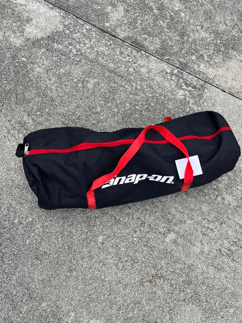 Snap-on 折りたたみ椅子とテーブルセット