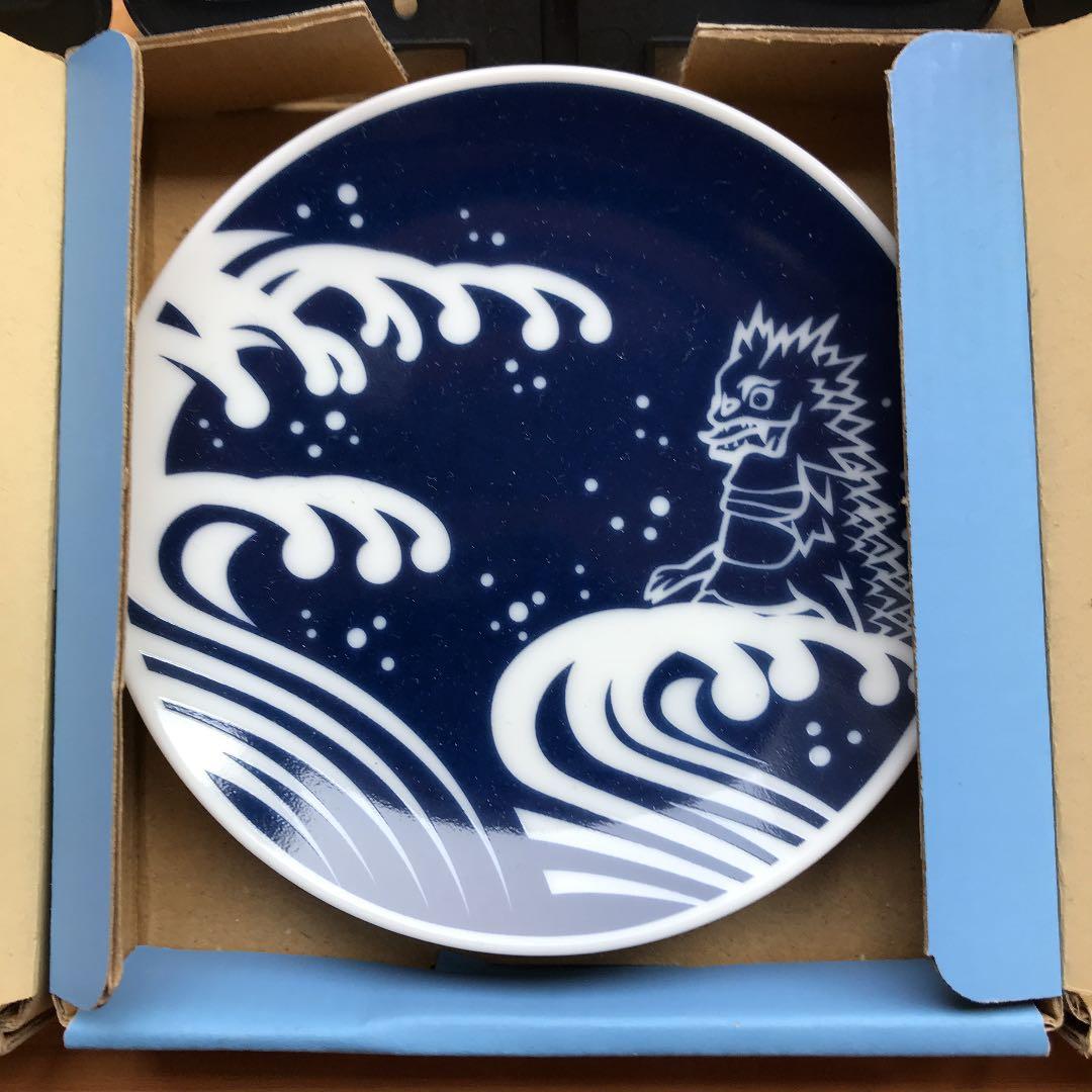 《ウルトラマンSHOP限定》和皿ウルトラマン６枚セット