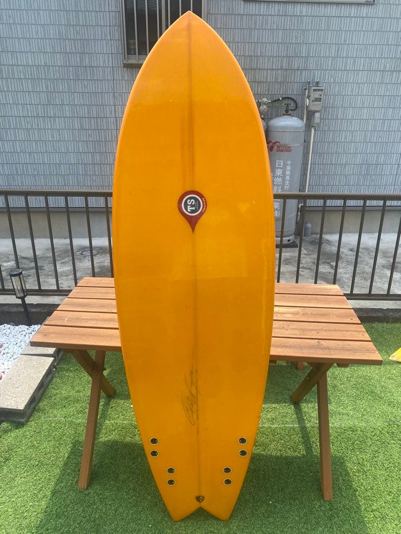 TSSC Dragon Fly 5’9” （現カムイサーフボード）
