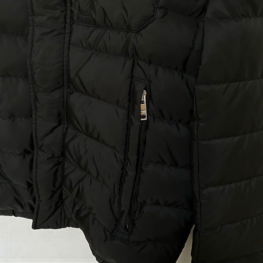 PRADA プラダ ジップアップ ダウンジャケット 三角ロゴプレート