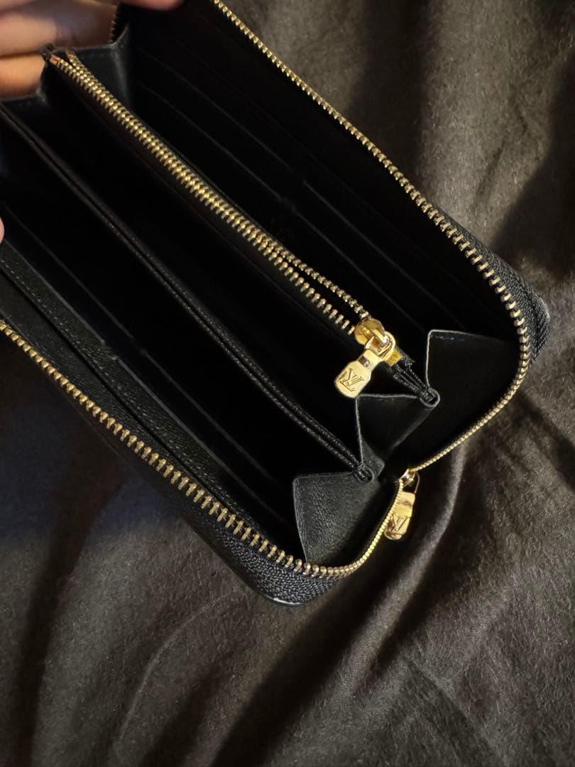 ルイヴィトン バイカラー モノグラム・アンプラント レザージッピー・ウォレット