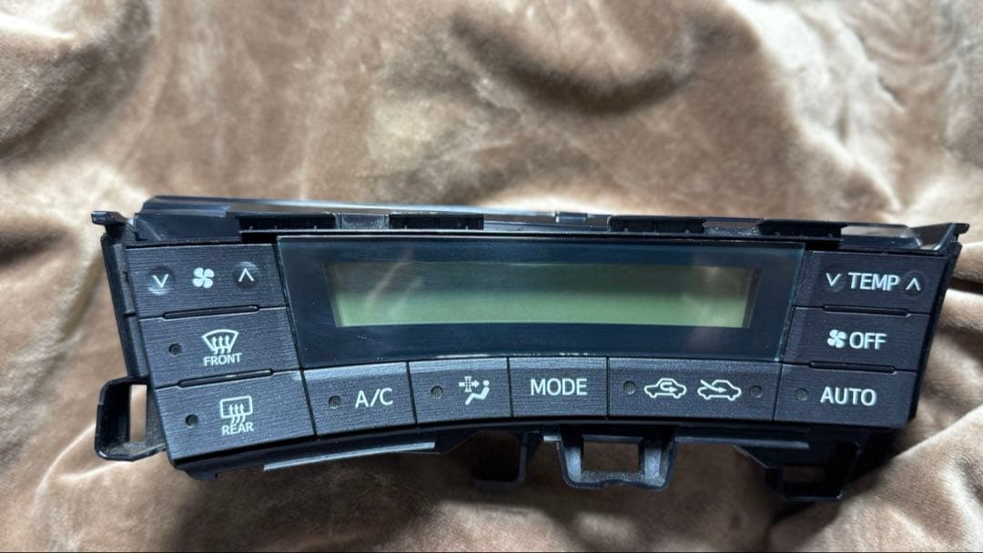 ZVW30 プリウス 前期 エアコンパネルLED打ち替え品　自動変化レインボー
