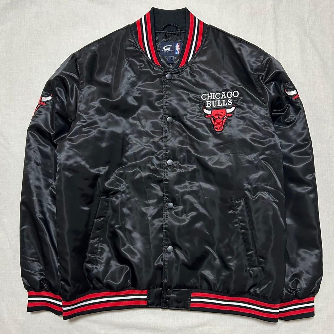 CHICAGO BULLS シカゴブルズ　NBA スタジャン　刺繍　ビックロゴ
