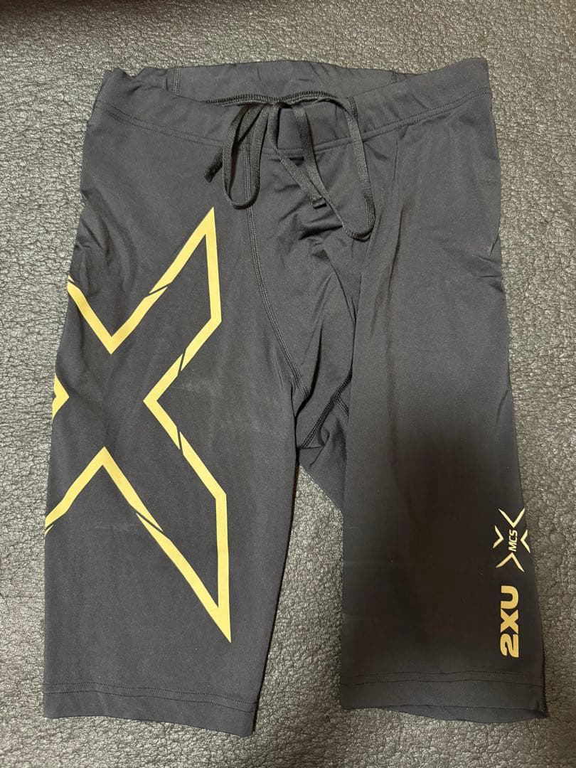 2XU MCS ハーフパンツ Mサイズ　ブラック/ゴールド