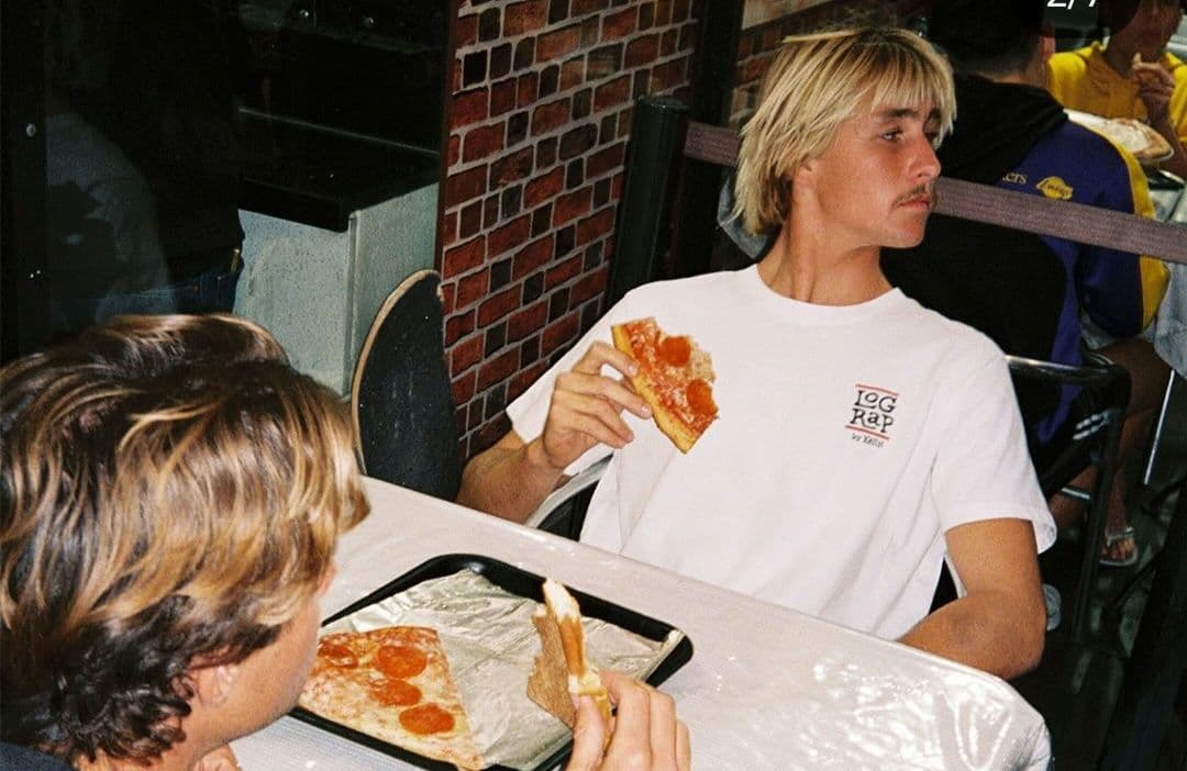 LOG RAP BY KATIN ロゴ&バックプリントTシャツ M ホワイト - メルカリ