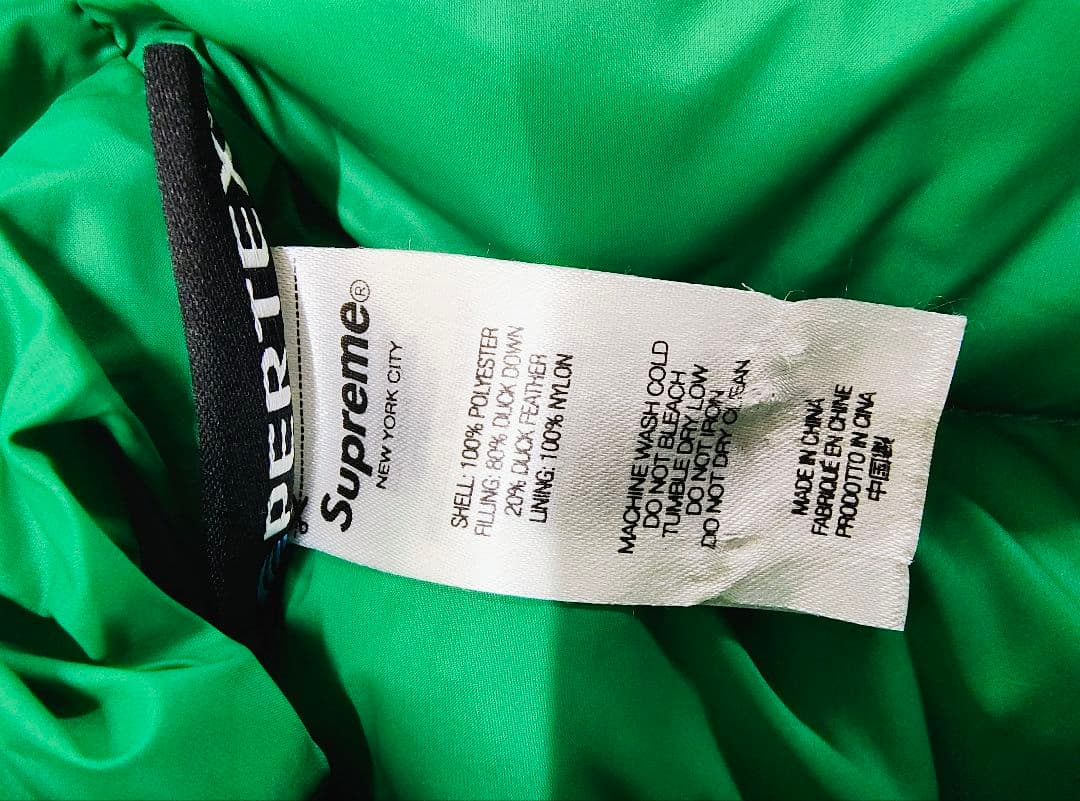 シュプリーム　マイクロダウン　ハーフジップ　Mサイズ