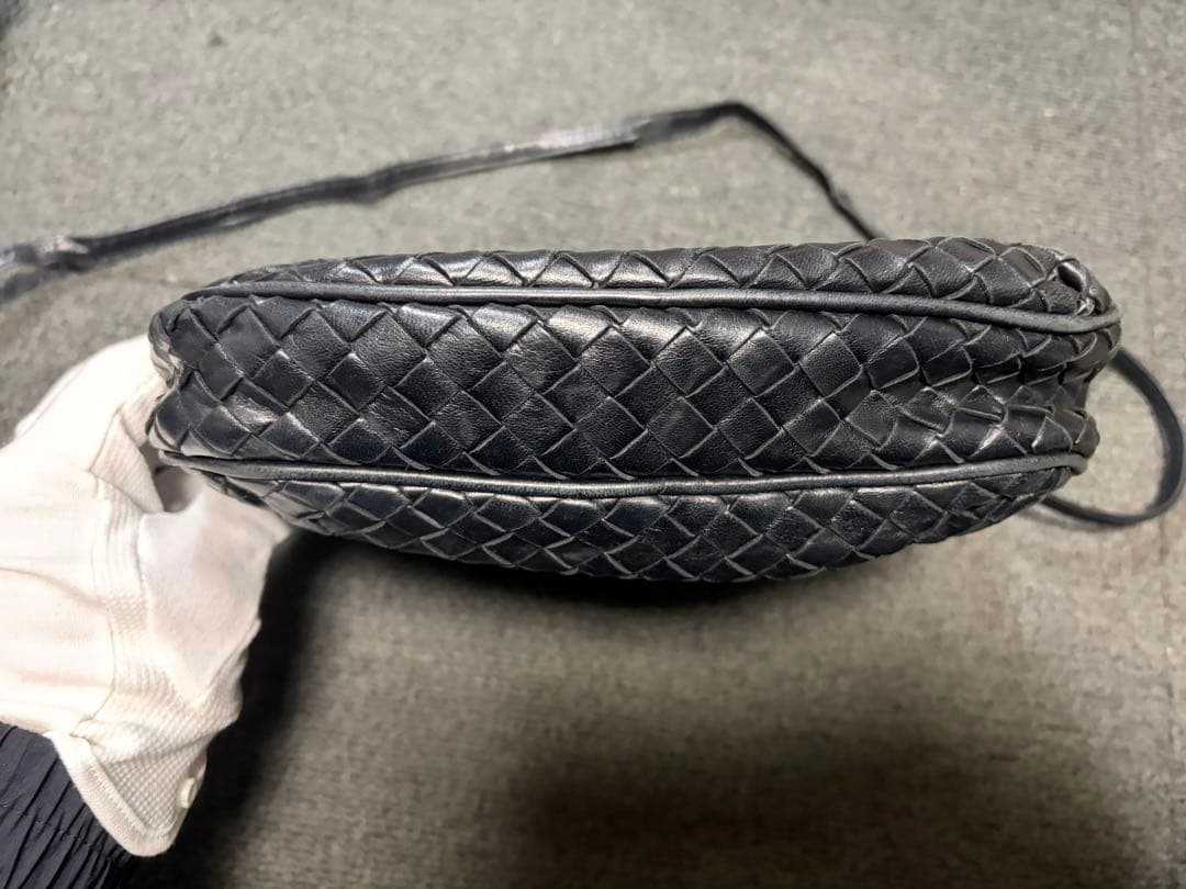 ボッテガヴェネタ イントレチャート　ショルダーバッグ