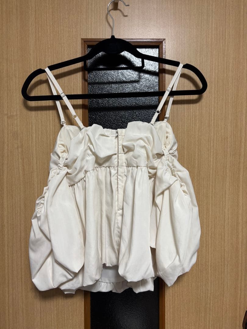 お*引様 エメイン Aimeine 2wayバルーンベアブラウス - メルカリ