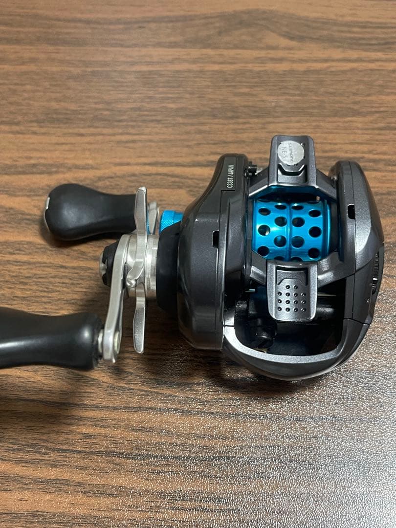 15 アルデバラン　51HG bfs 左　美品　シマノ　ベイト