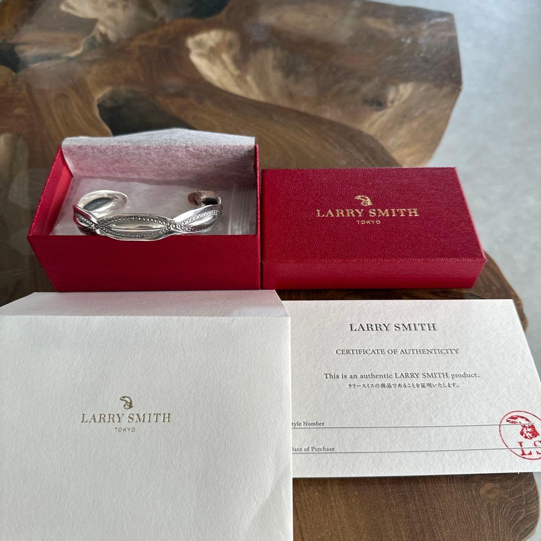 LARRY SMITH シルバー バングル