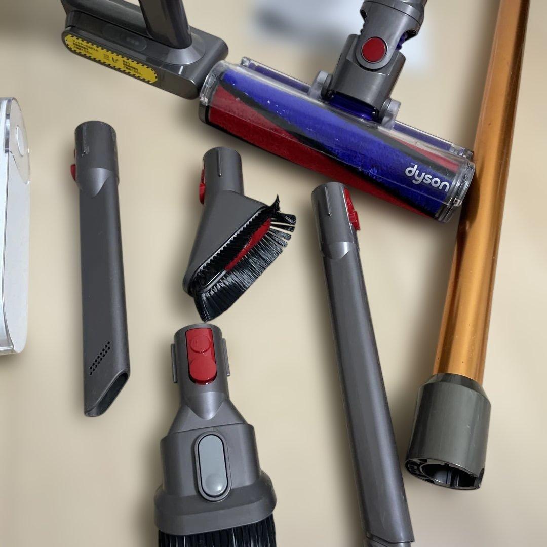 【美品・完全分解清掃済み】ダイソン V10 sv12 フロアドッグ付