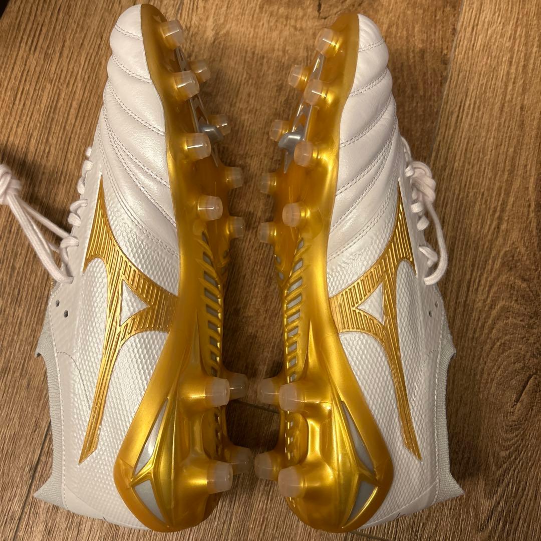 モレリアネオ4β Japan 限定カラー 白×金 26cm - メルカリ