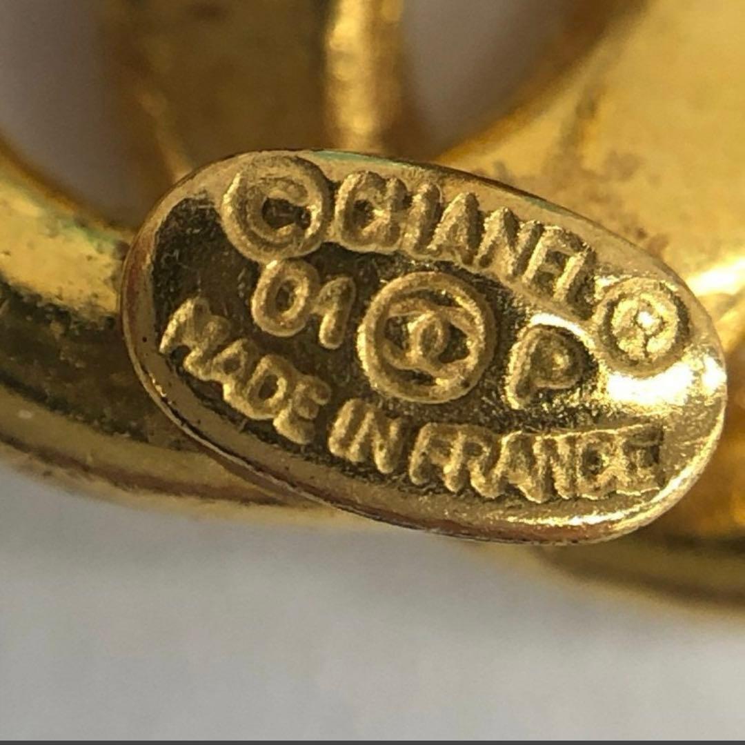 極美品【片耳】 CHANEL ココマーク ピアス ゴールド　01 P 刻印あり