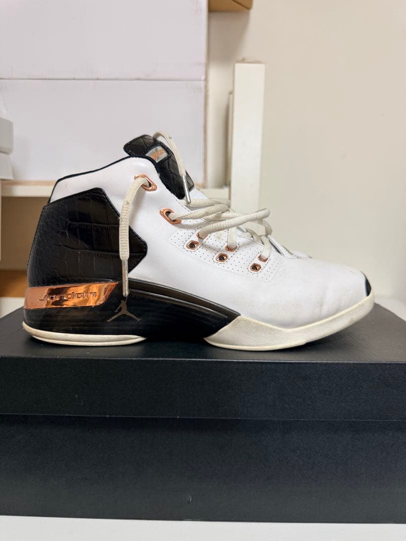 air jordan 17バスケットボールシューズ ホワイト/ブラック/ゴールド