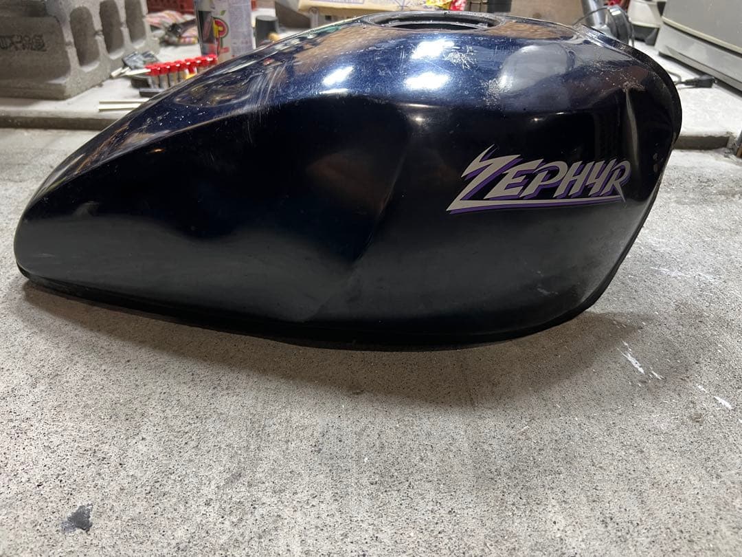 ゼファー400 初期タンク 希少 ゼファーχ - メルカリ