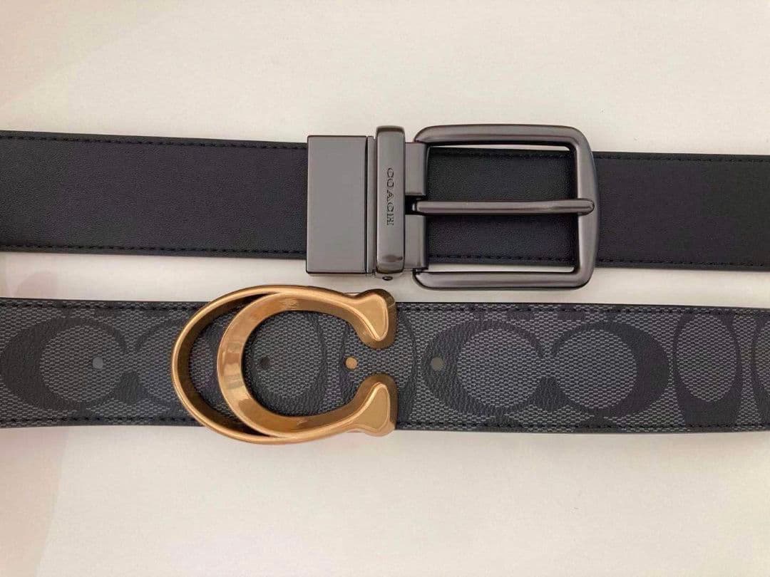 限定SALE♪コーチ　新品　リバーシブル　シグネチャー　バックル2点　　ビジネス