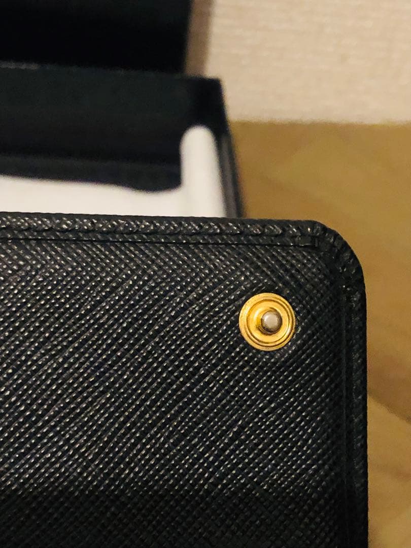 PRADA ブラック 長財布 サフィアーノレザー