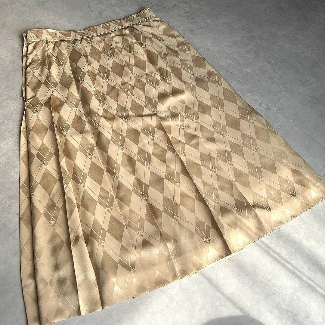 GIVENCHY ロゴ　ゴールド　プリーツスカート　Vintage 大きいサイズ