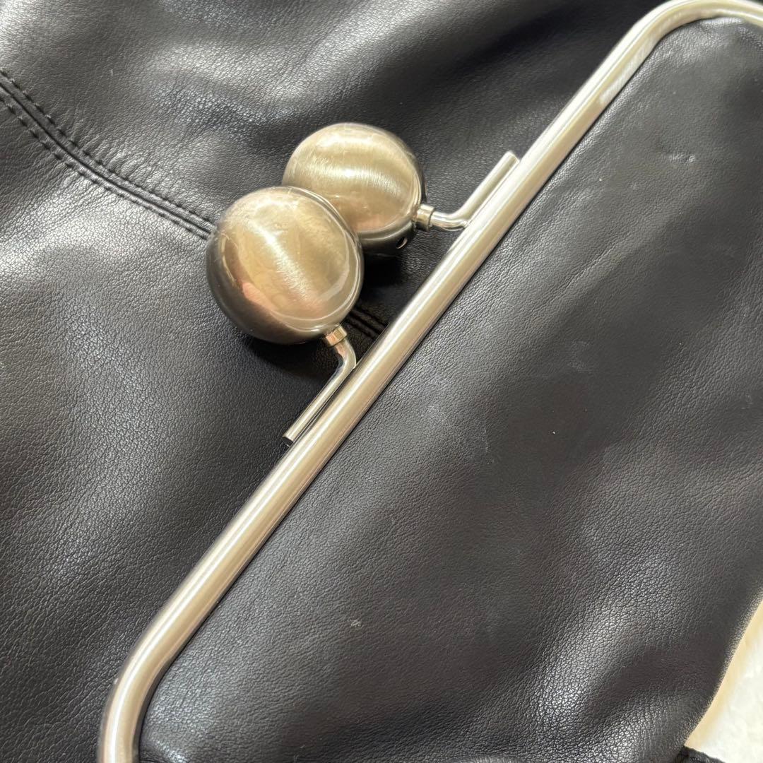 カワカワ リュック レザー 革 ブラック 黒 リュック がま口 バックパック