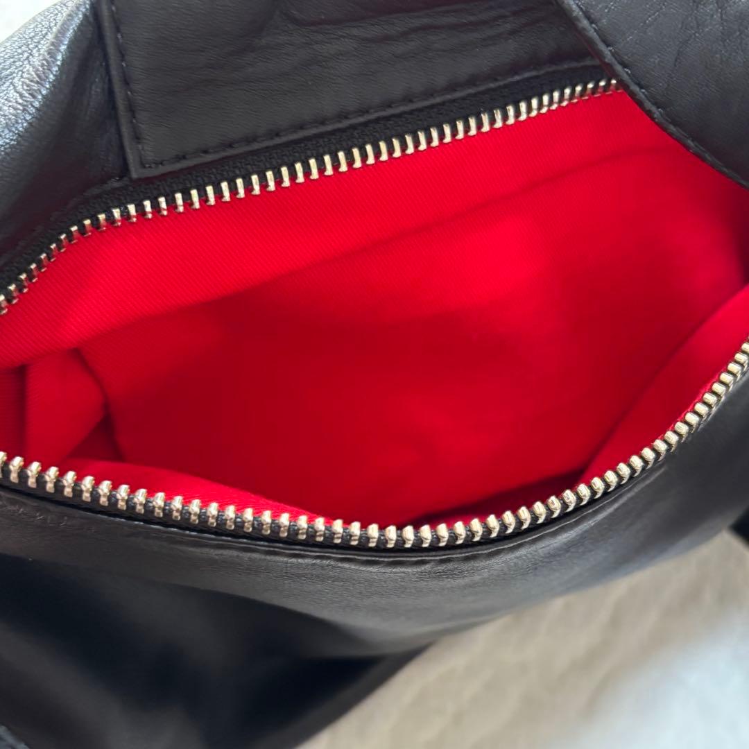 カワカワ リュック レザー 革 ブラック 黒 リュック がま口 バックパック