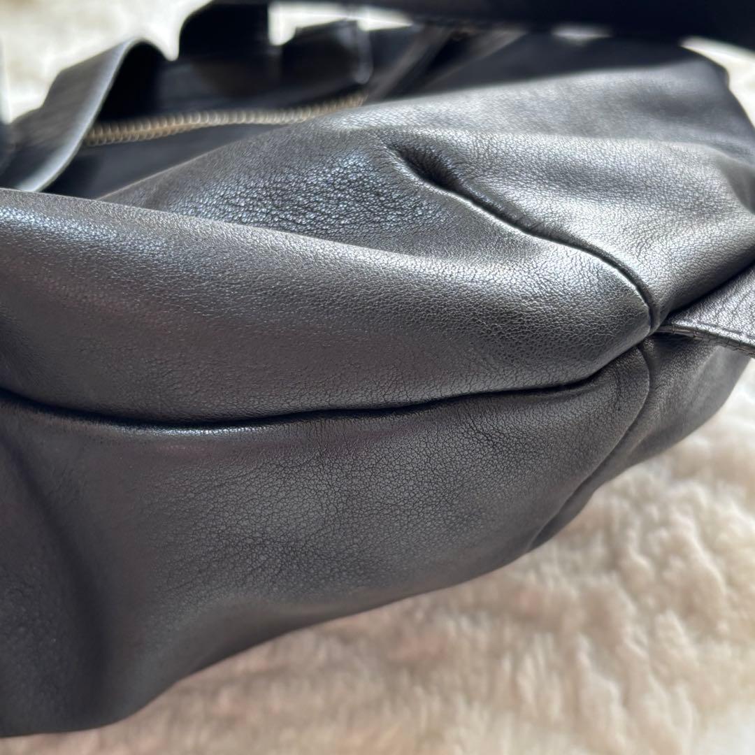 カワカワ リュック レザー 革 ブラック 黒 リュック がま口 バックパック