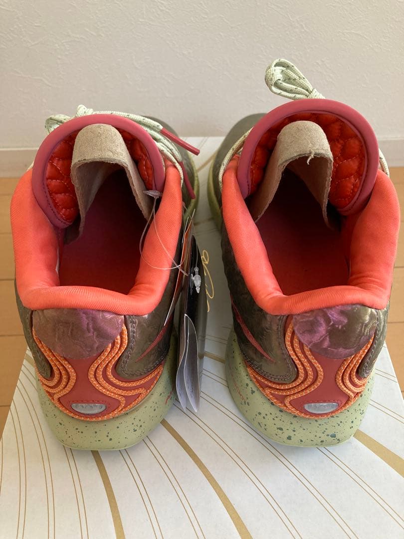 【新品未使用】NIKE バスケットボールシューズ　レブロン21EP 27cm