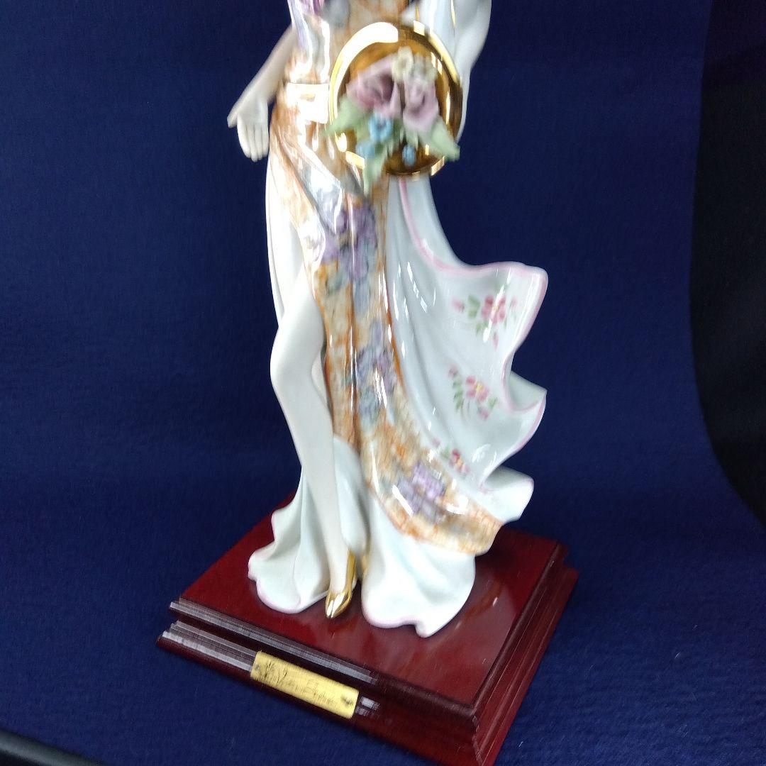 ジョゼッペアルマ―ニ　貴婦人39cm