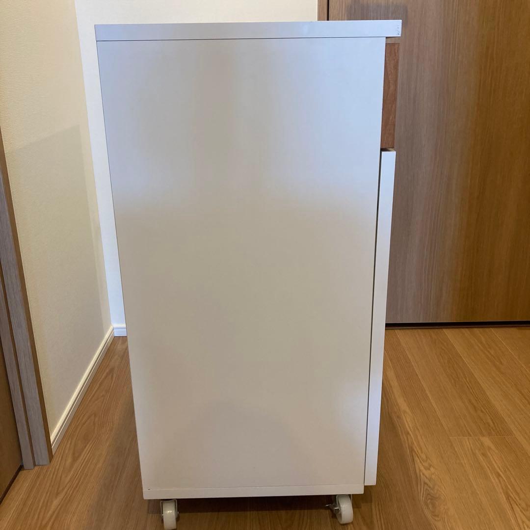 日本製　食器棚　GART ガルト